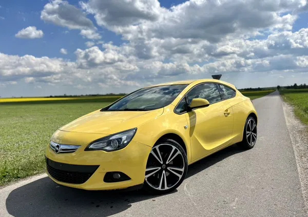 opel Opel Astra cena 32900 przebieg: 169000, rok produkcji 2012 z Gostyń